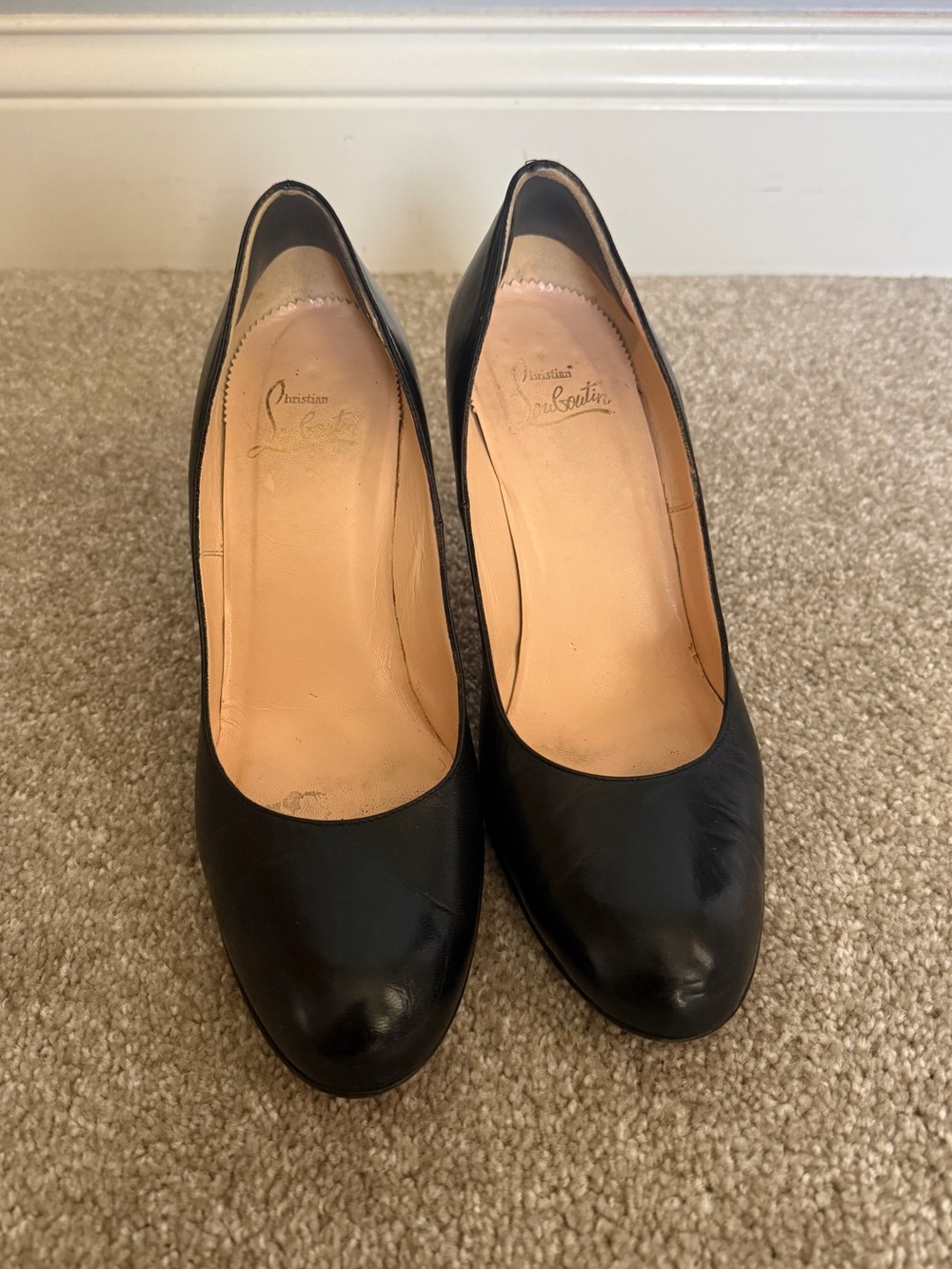 Christian Louboutin Black Leather Classic Round-Toe Pumps